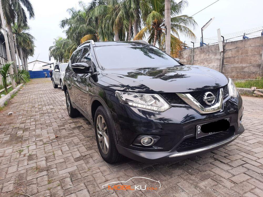 Mobil Nissan X-Trail 2016