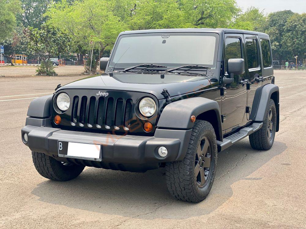Mobil Jeep Wrangler 2011