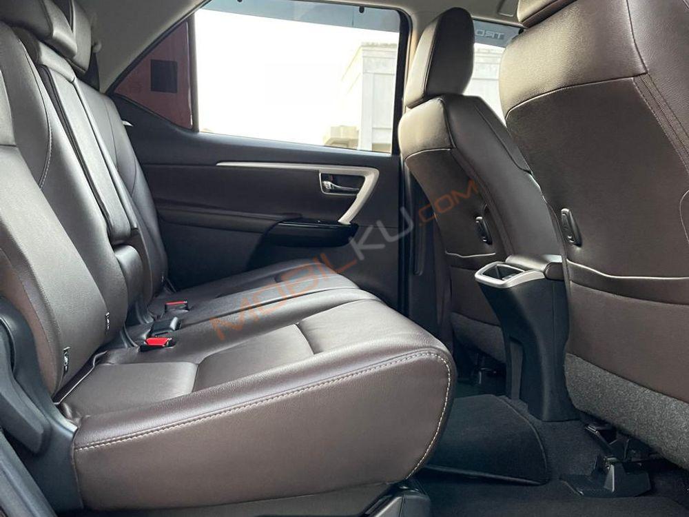 Mobil Toyota Fortuner 2020
