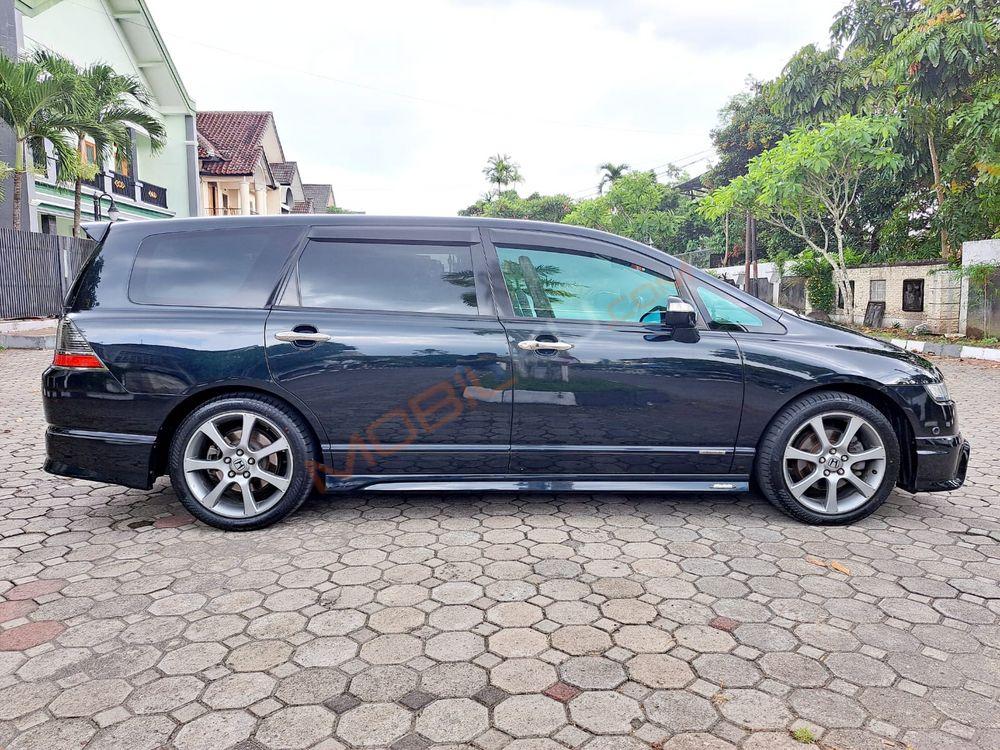 Mobil Honda Odyssey 2007