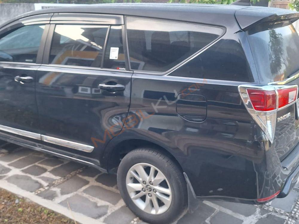 Mobil Toyota Kijang Innova 2018