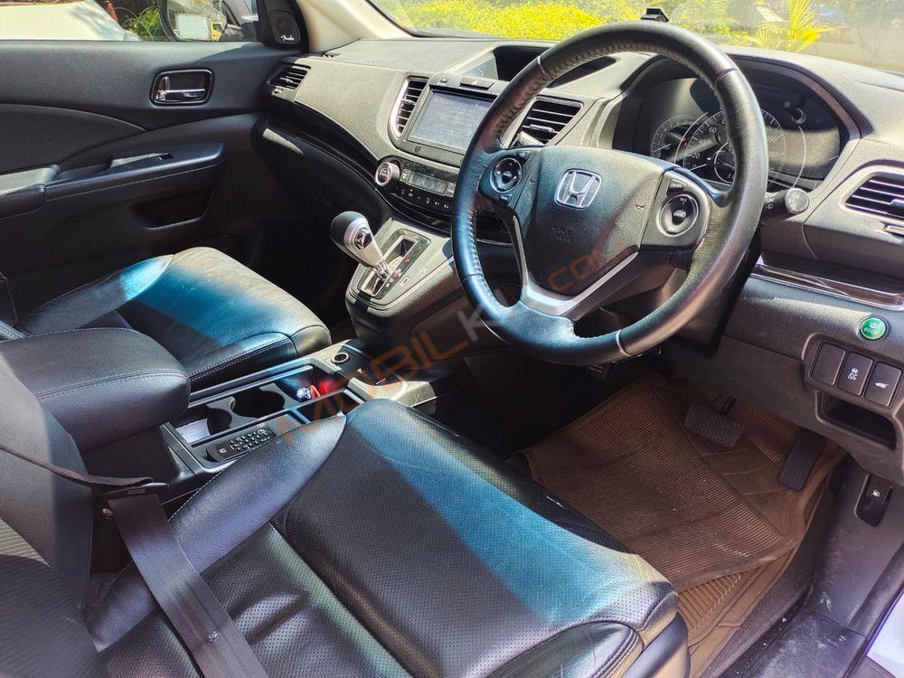 Mobil Honda CR-V 2016