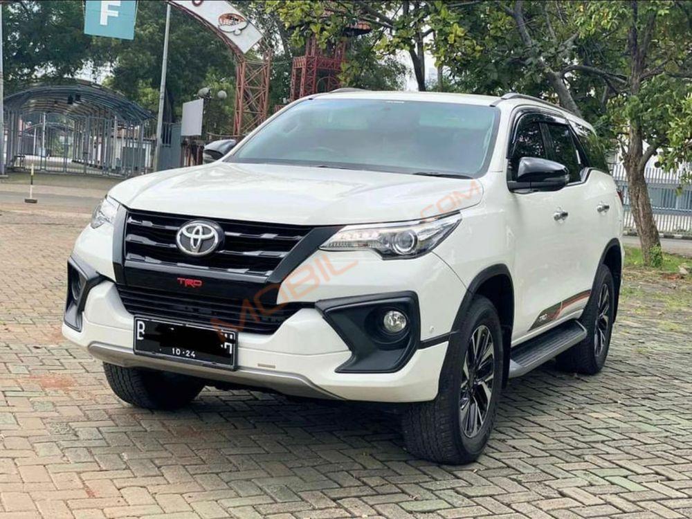 Mobil Toyota Fortuner 2019