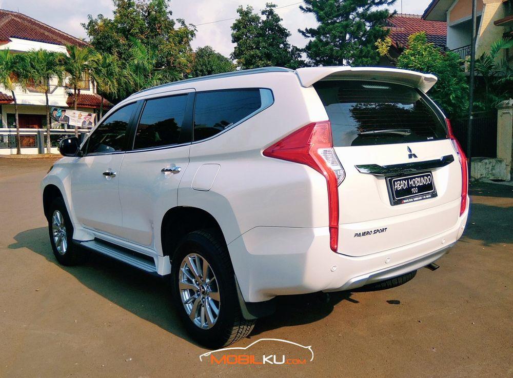 Mobil Mitsubishi Pajero Sport 2018
