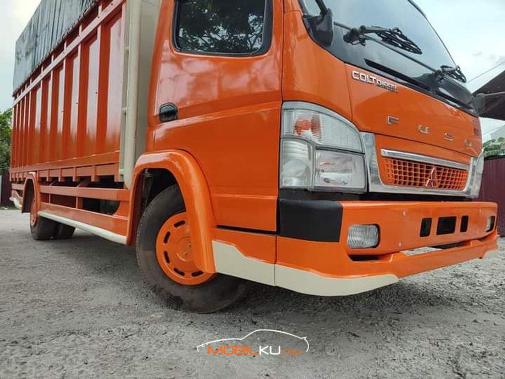 Mobil Mitsubishi Fuso 2018