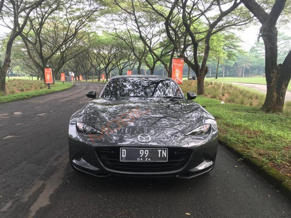 Mobil Mazda MX-5 Miata 2018
