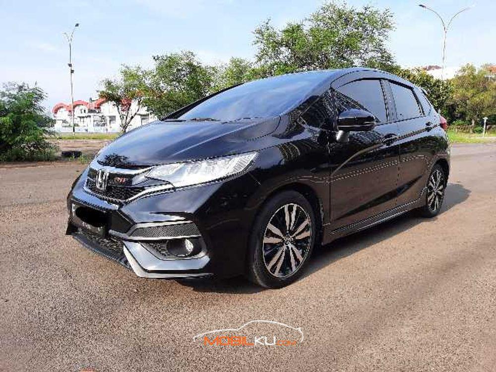 Mobil Honda Jazz 2018