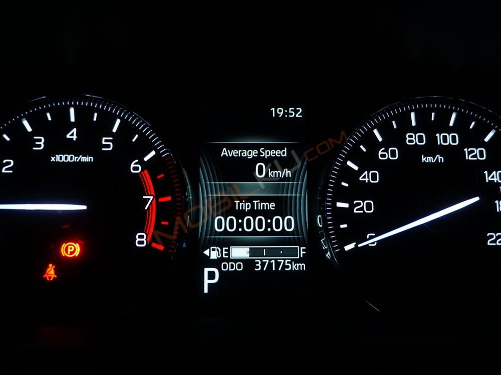 Mobil Toyota Avanza 2022