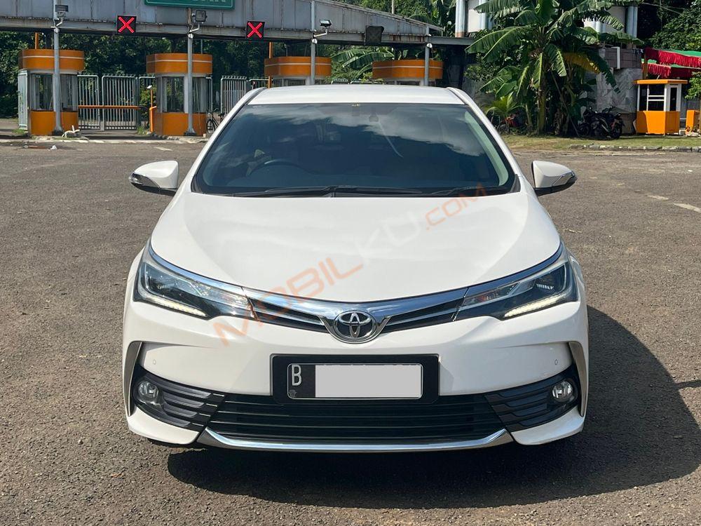 Mobil Toyota Corolla 2017