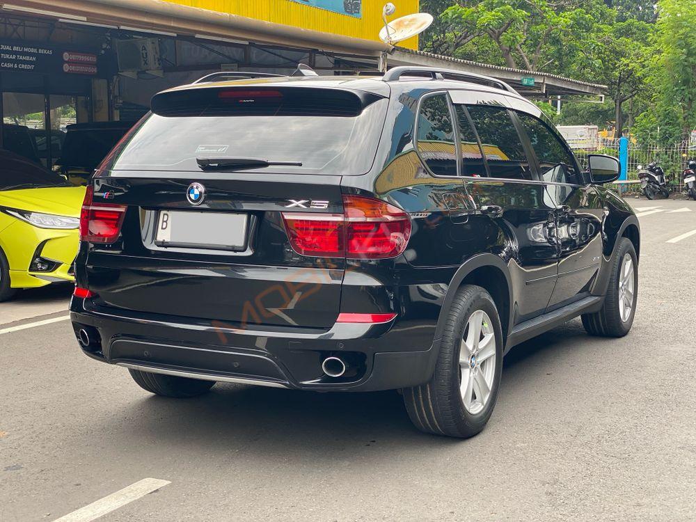Mobil BMW X5 2012