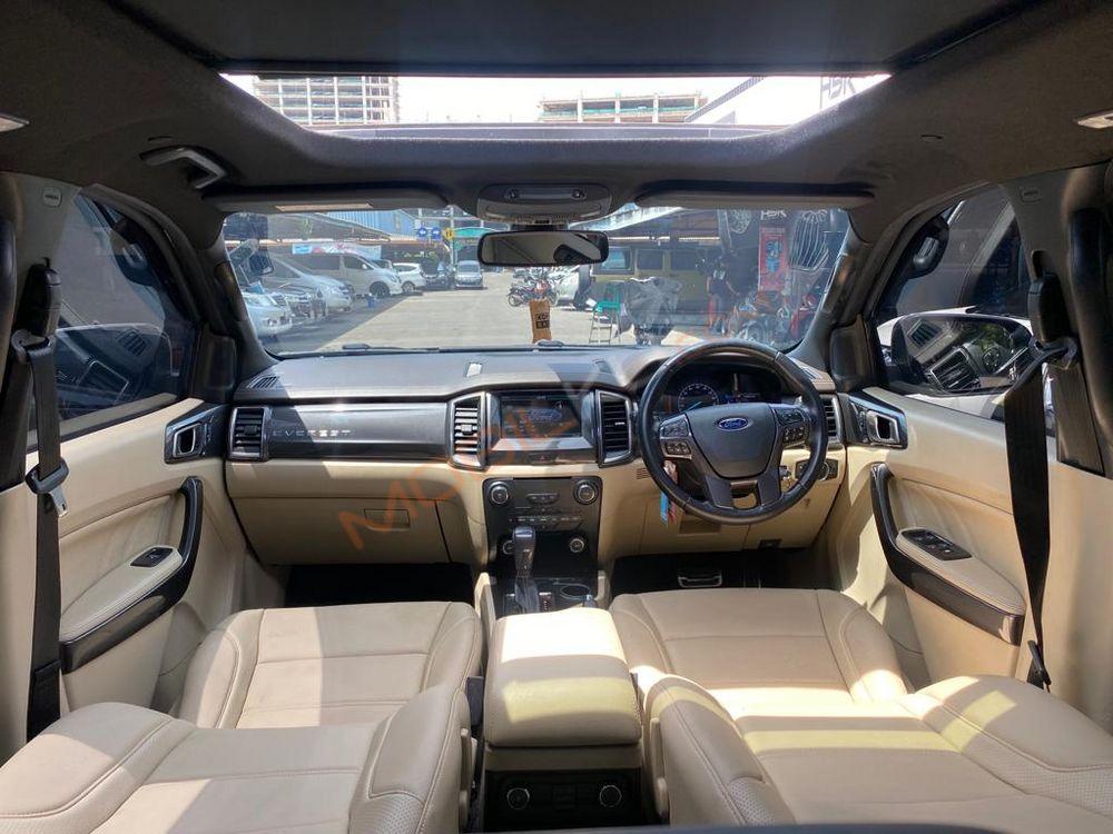 Mobil Ford Everest 2015