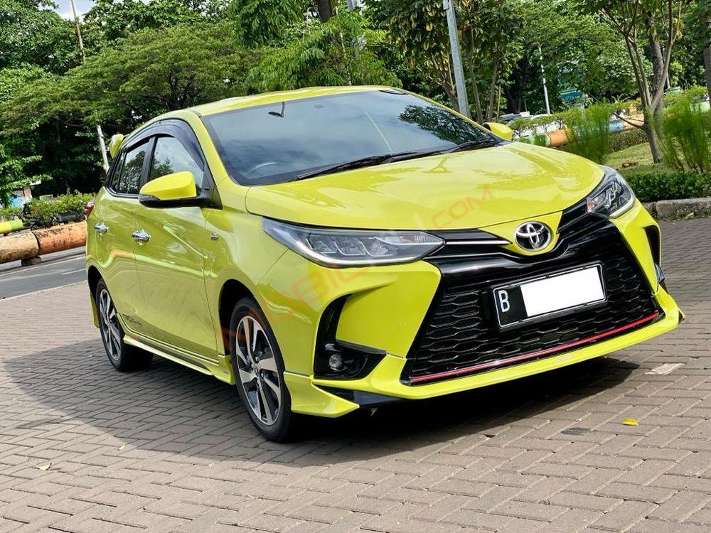 Mobil Toyota Yaris 2021