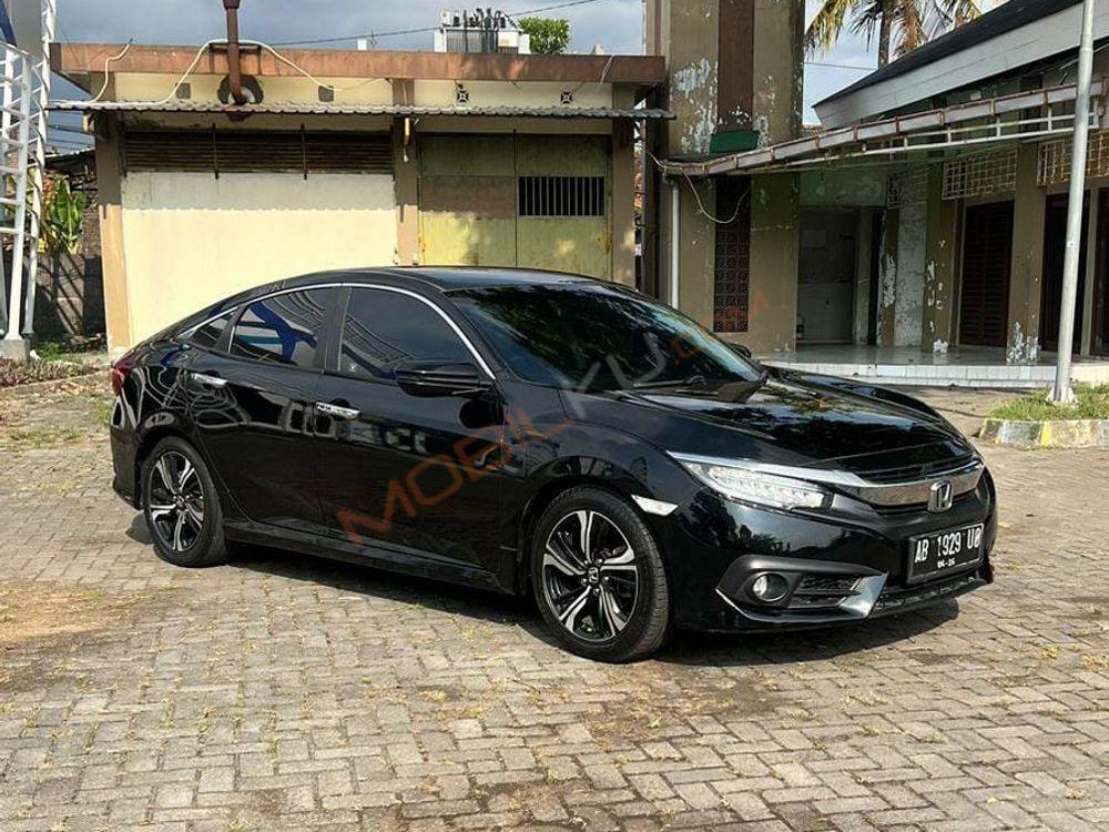 Mobil Honda Civic Sedan 2018