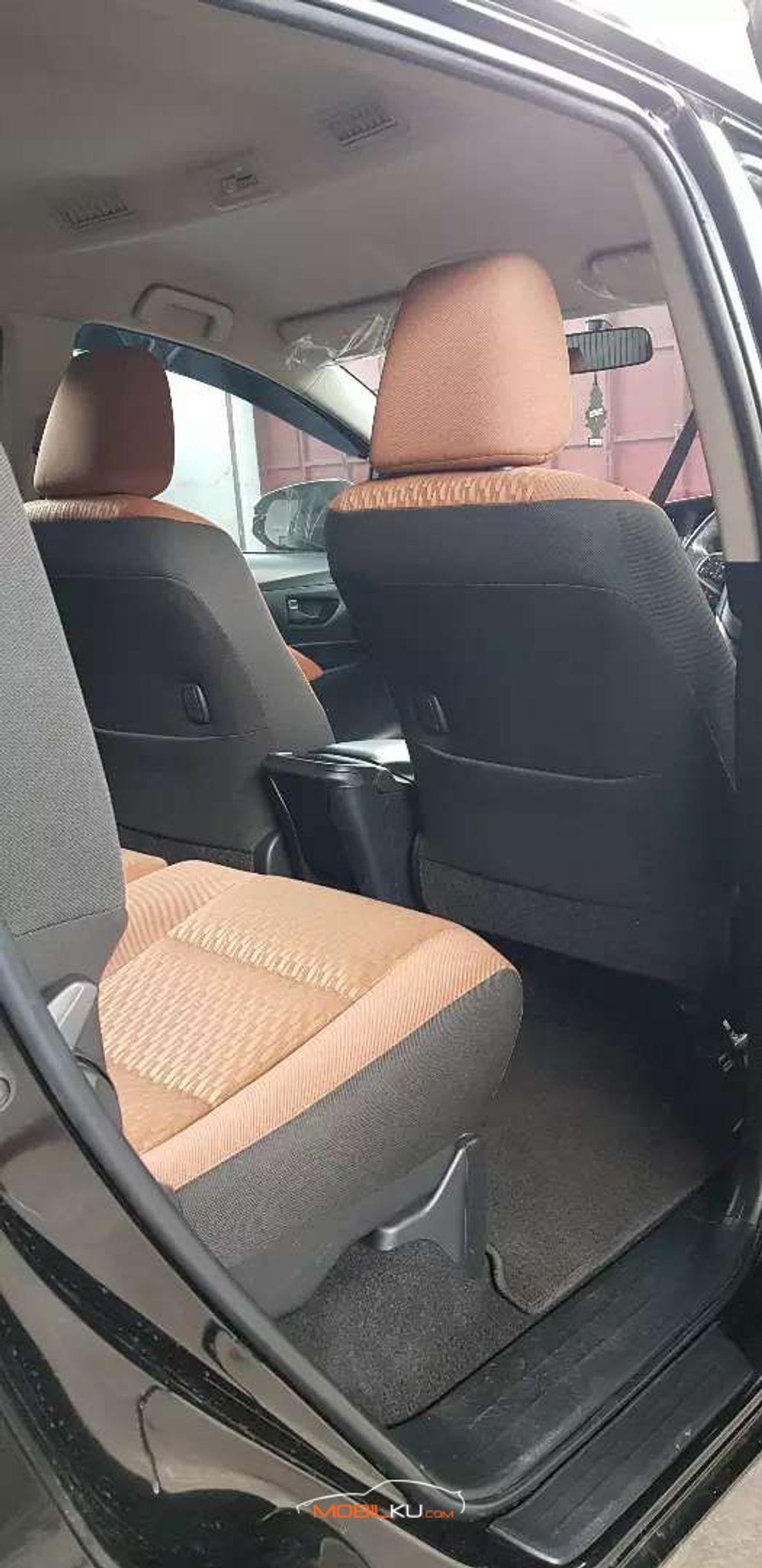 Mobil Toyota Kijang Innova 2018