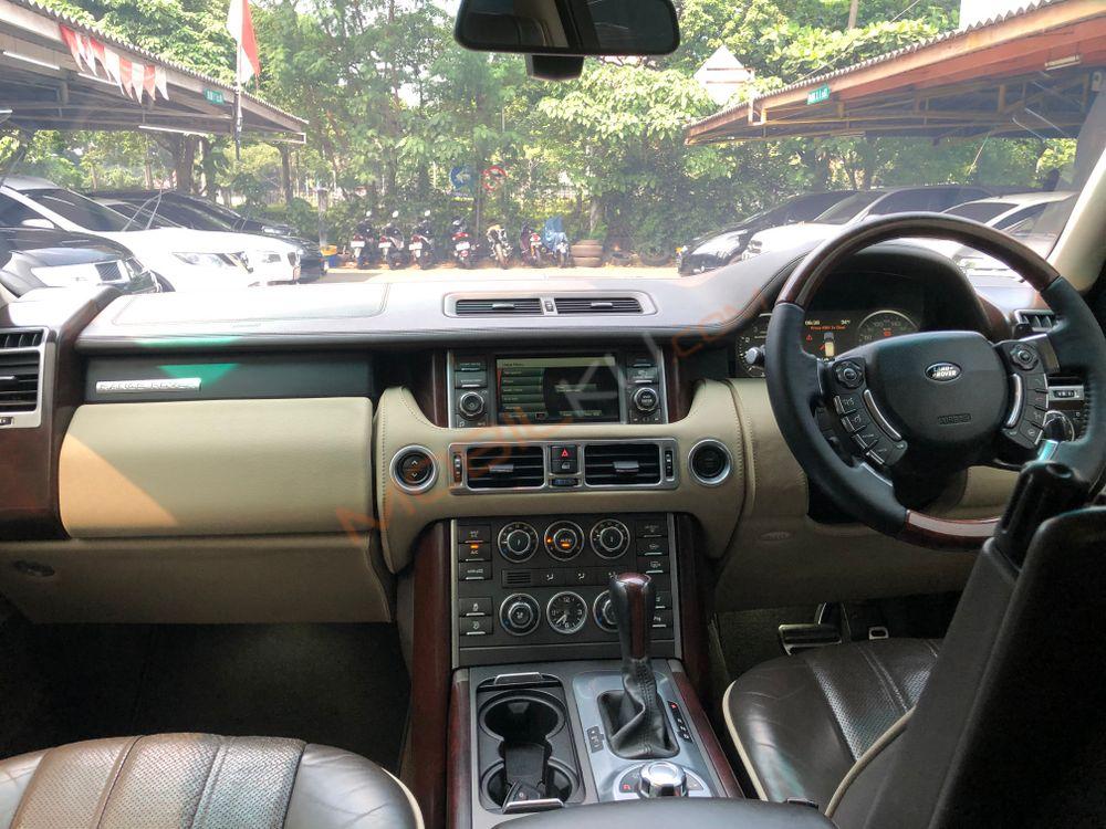 Mobil Range Rover Vogue 2012