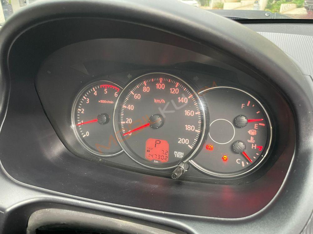 Mobil Mitsubishi Pajero Sport 2013