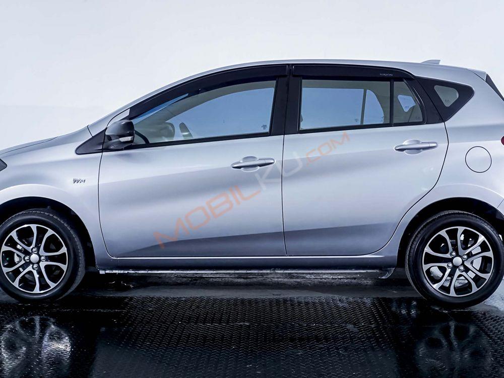 Mobil Daihatsu Sirion 2022