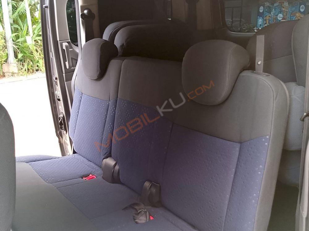 Mobil Nissan Evalia 2013