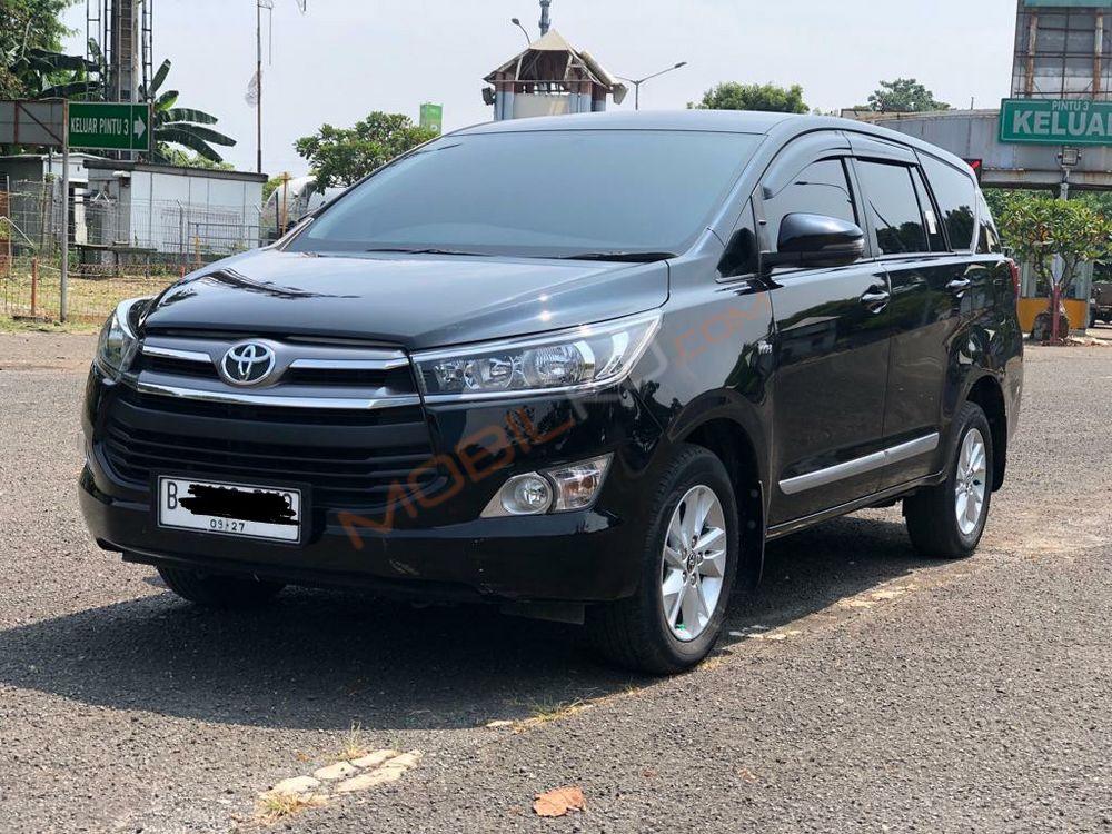 Mobil Toyota Kijang Innova 2020