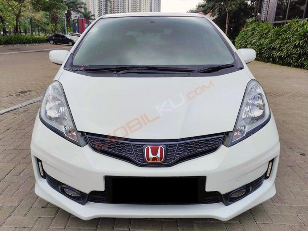 Mobil Honda Jazz 2012