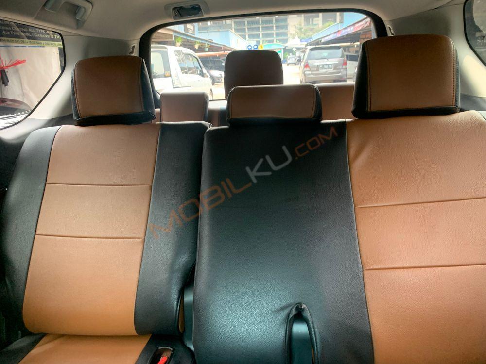 Mobil Toyota Kijang Innova 2020