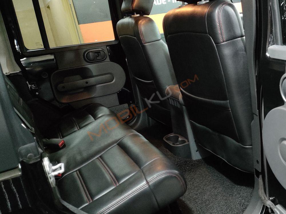 Mobil Jeep Wrangler 2010