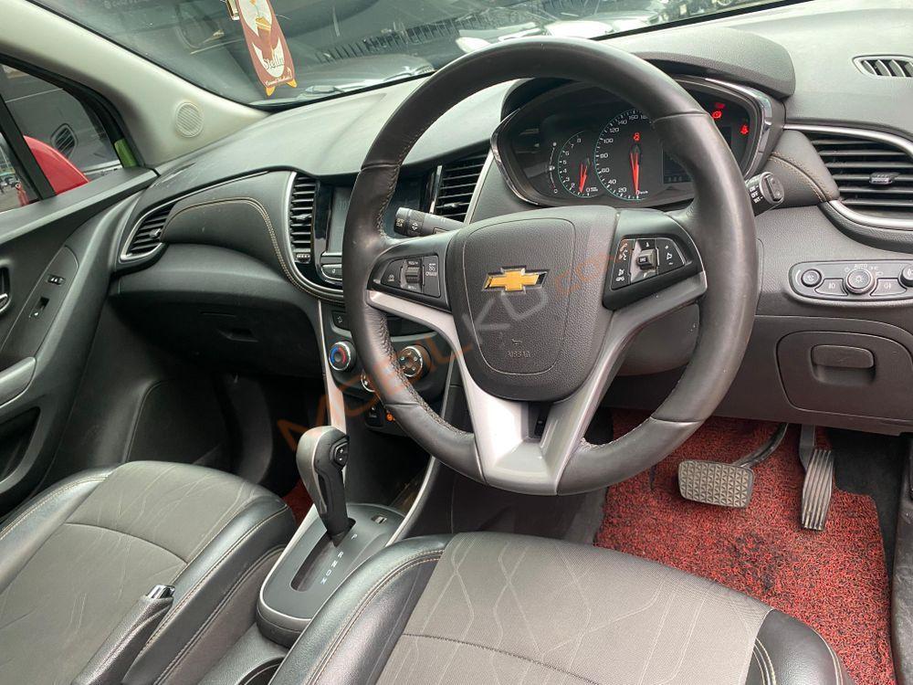 Mobil Chevrolet Trax 2017