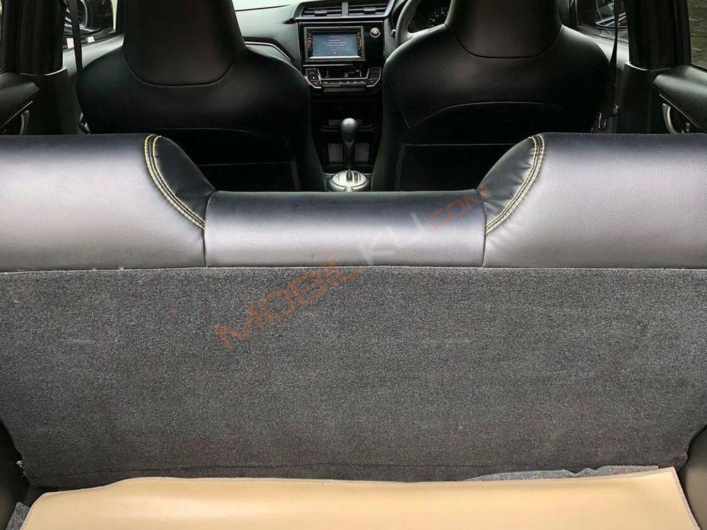 Mobil Honda Brio 2016
