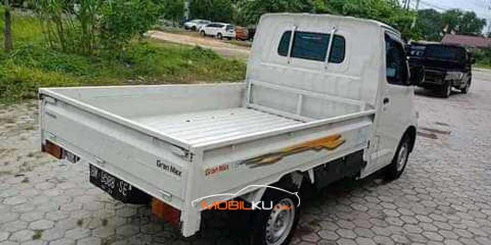 Mobil Daihatsu Gran Max 2017