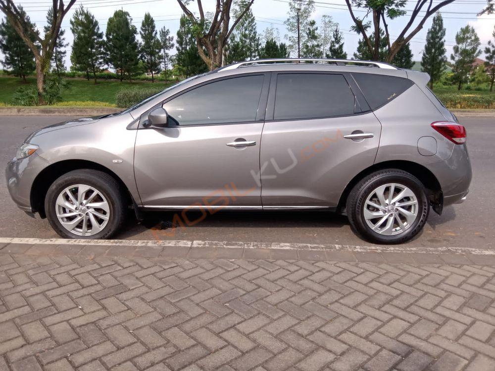 Mobil Nissan Murano 2012