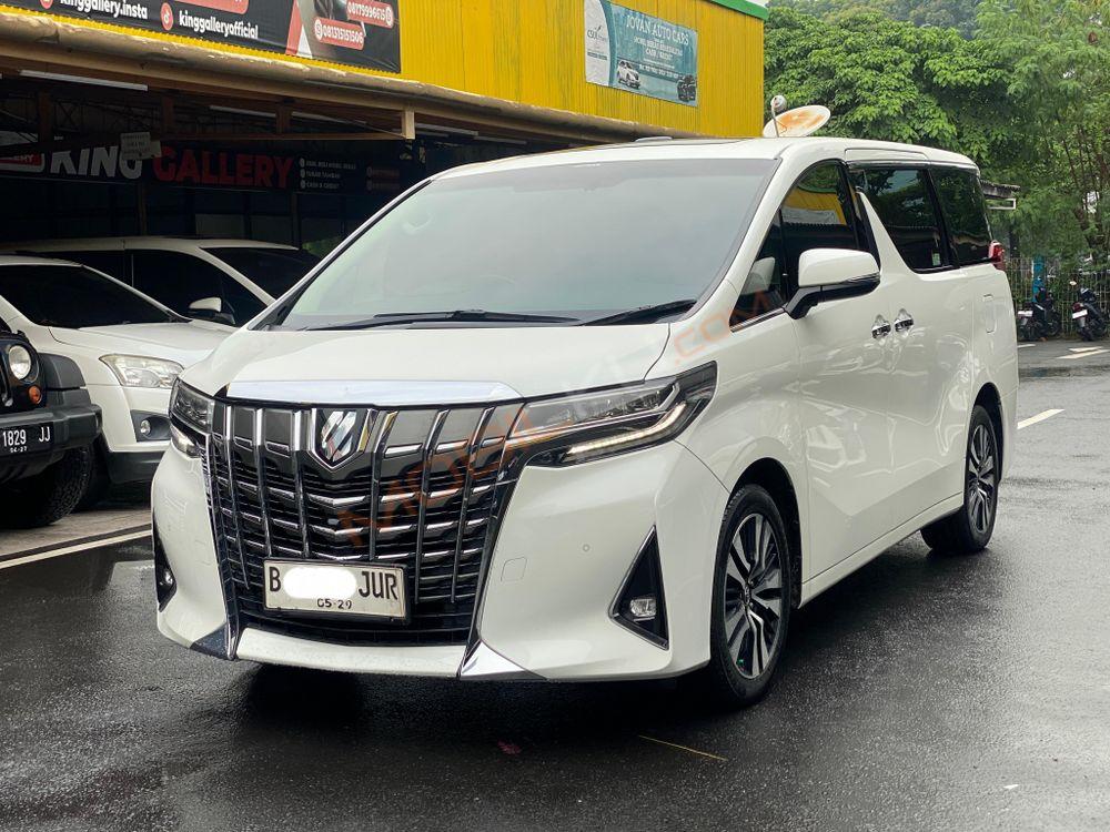 Mobil Toyota Alphard 2019