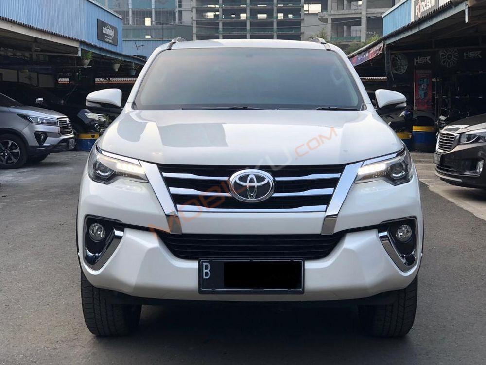 Mobil Toyota Fortuner 2016