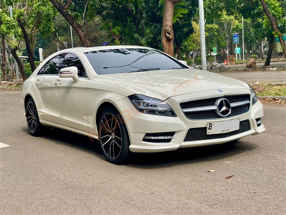 Mobil Mercedes-Benz CLS 2013