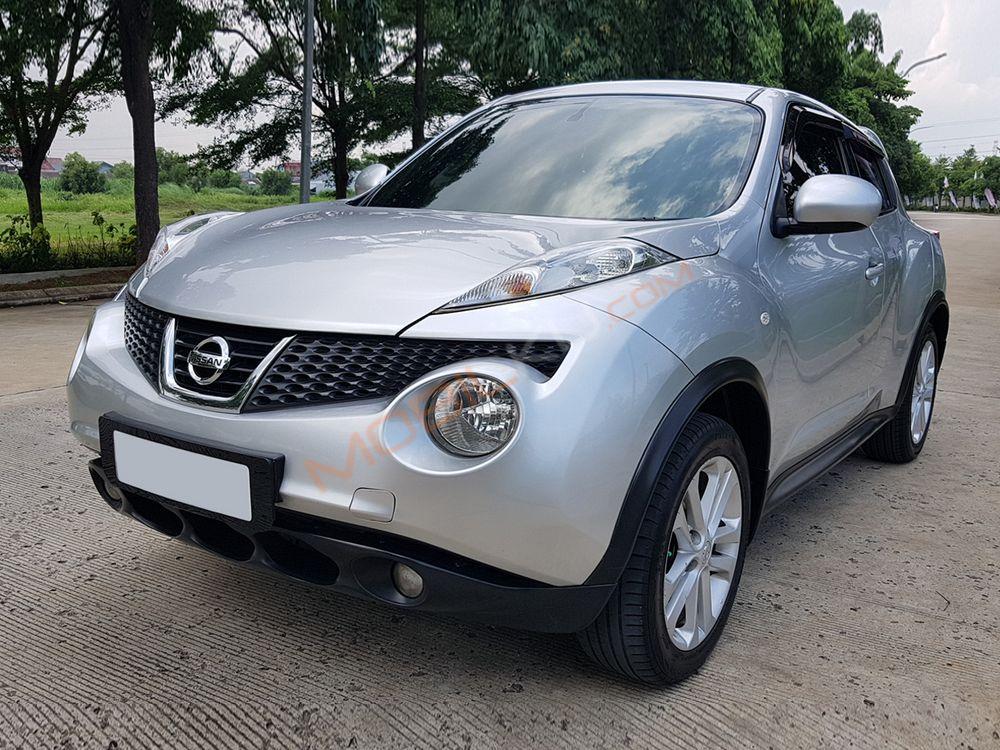 Mobil Nissan Juke 2011