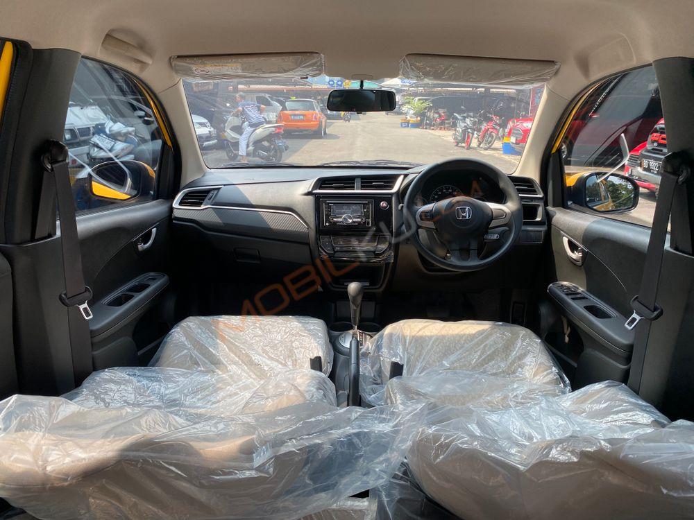 Mobil Honda Brio 2023