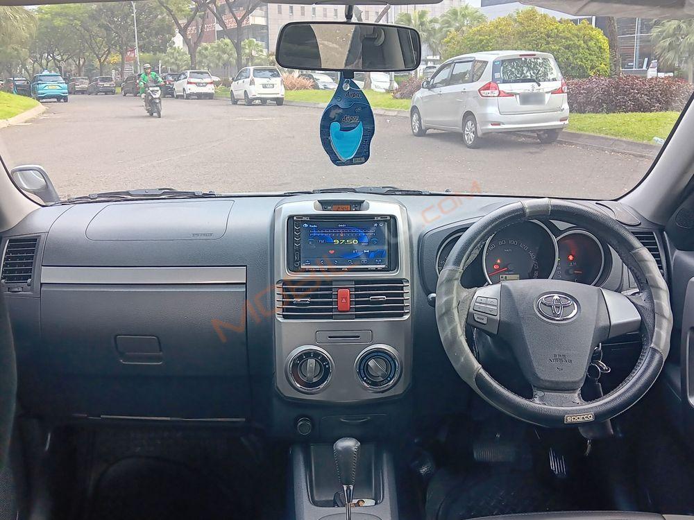 Mobil Toyota Rush 2017