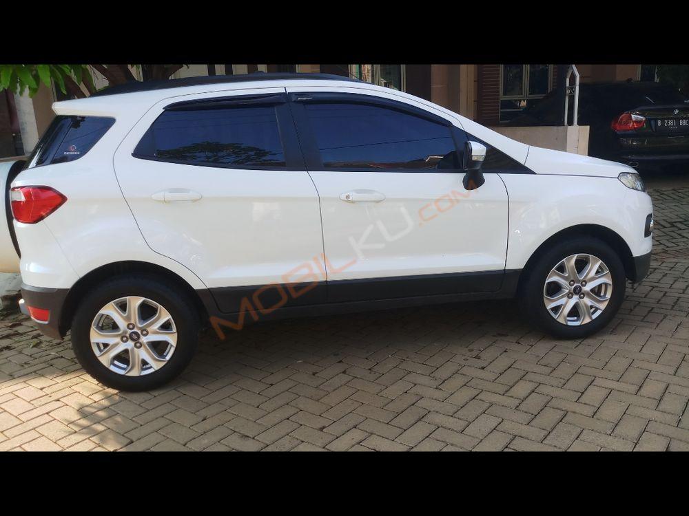 Mobil Ford EcoSport 2014