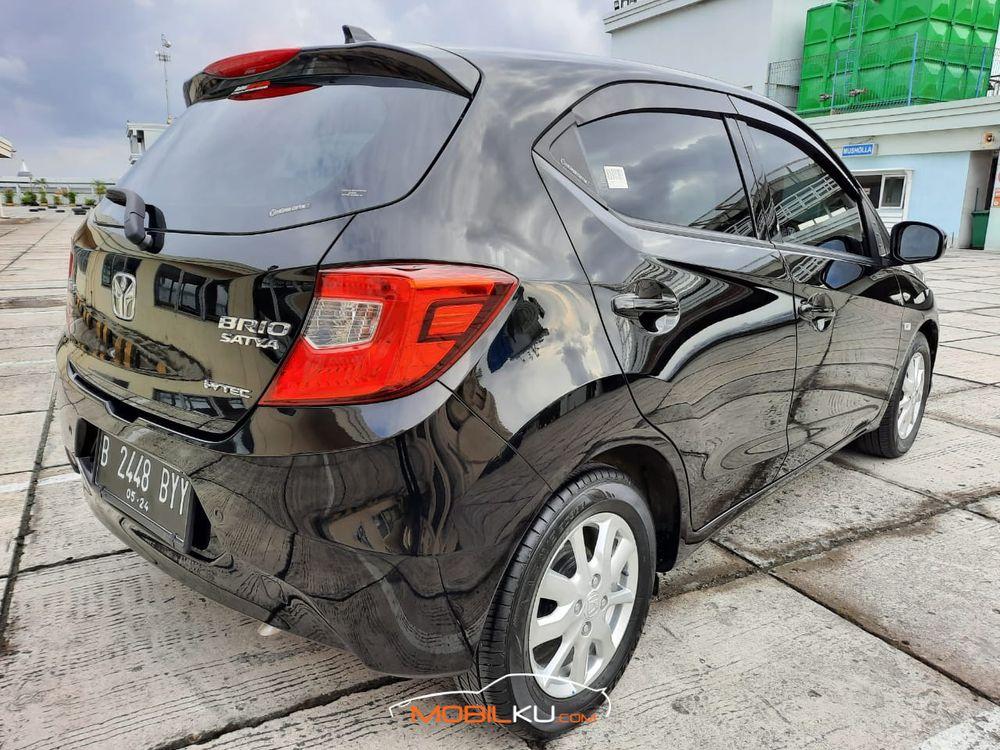 Mobil Honda Brio 2019