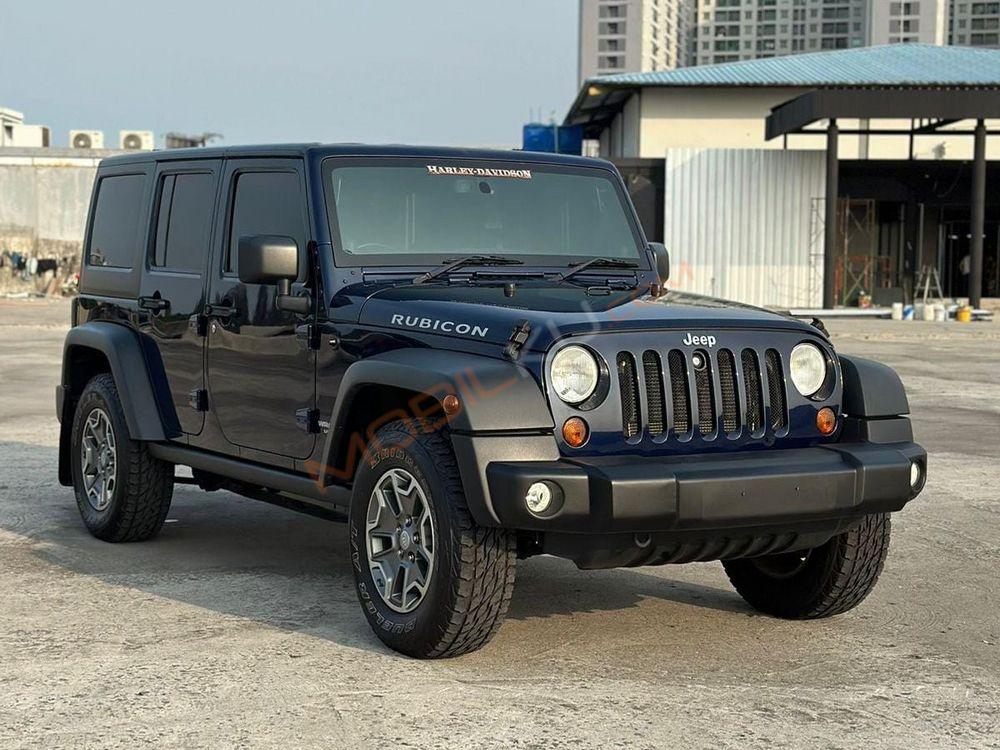 Mobil Jeep Wrangler 2013