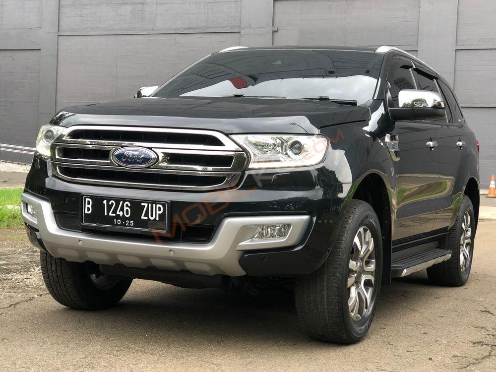 Mobil Ford Everest 2015