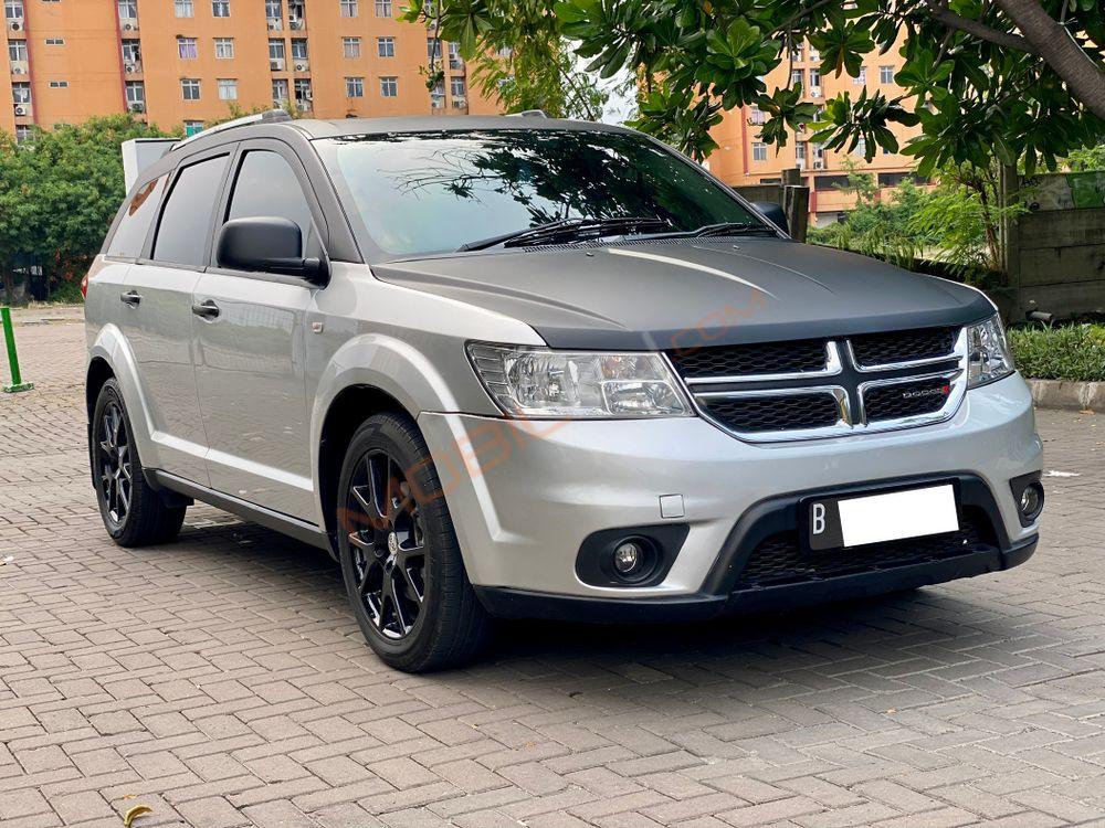 Mobil Dodge Journey 2014