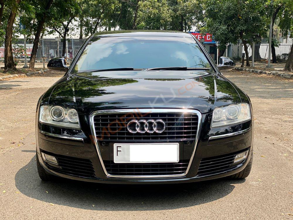 Mobil Audi A8 2009