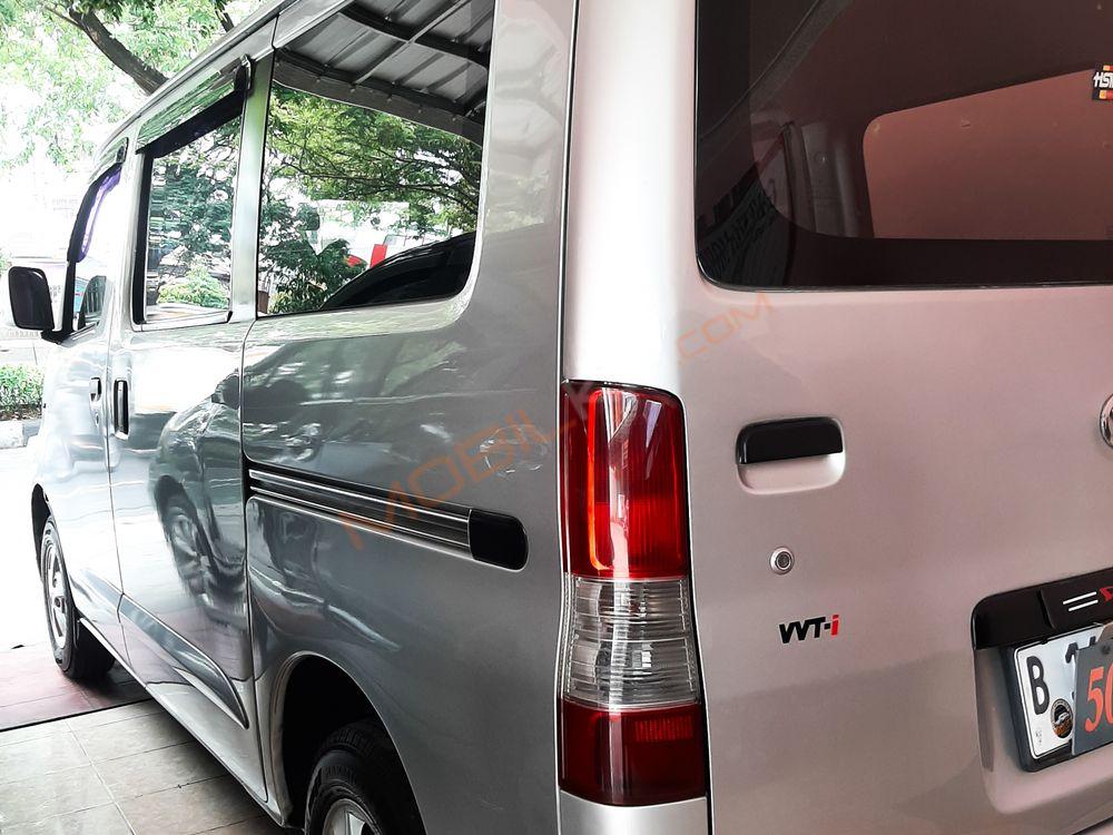 Mobil Daihatsu Gran Max 2014