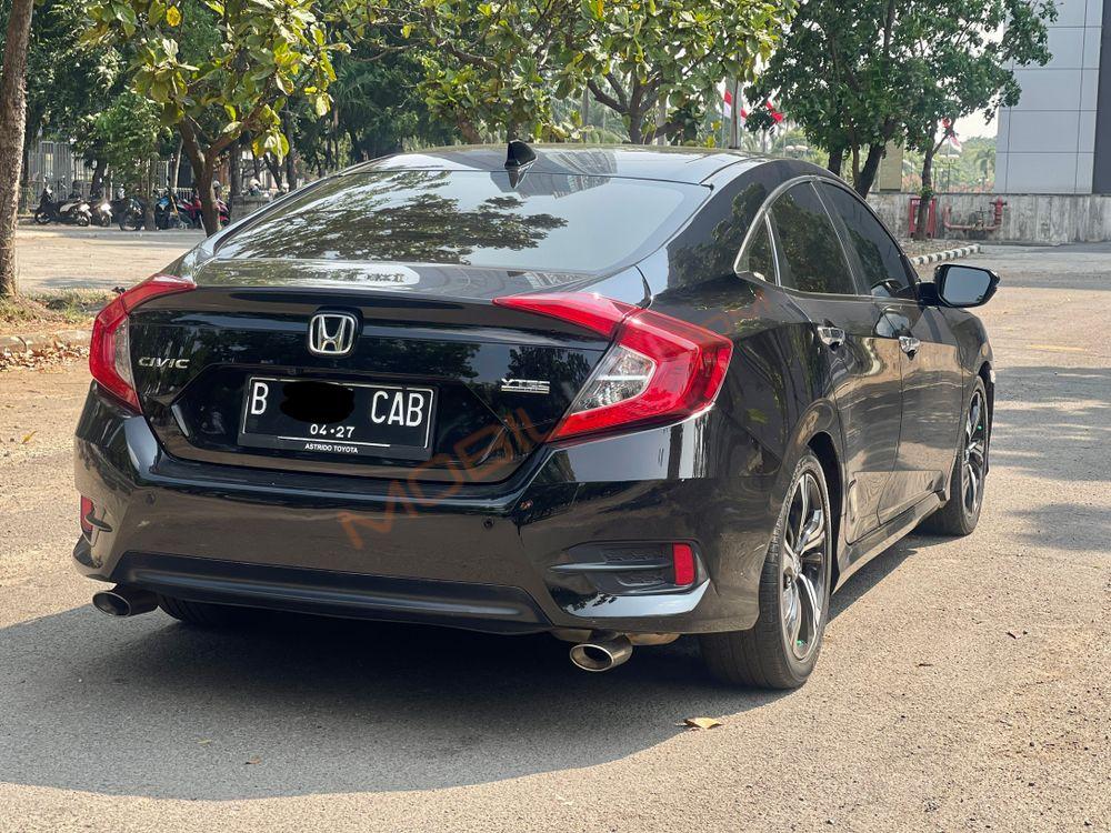 Mobil Honda Civic Sedan 2017