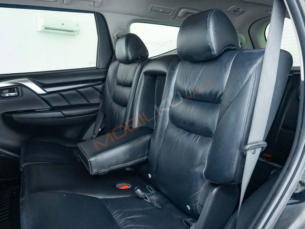 Mobil Mitsubishi Pajero Sport 2021