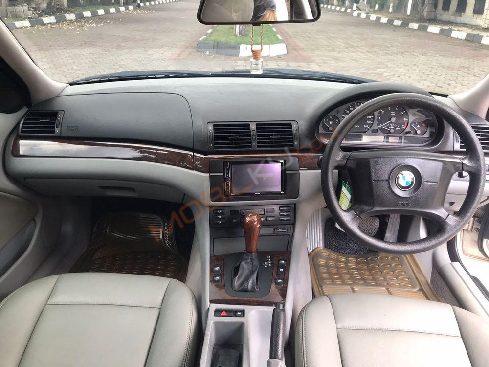 Mobil BMW 3 Series 2002