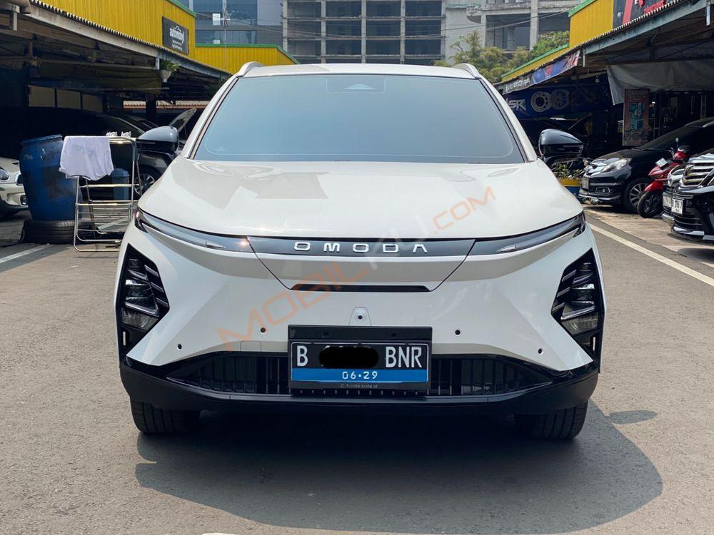 Mobil Chery Omoda E5 2024