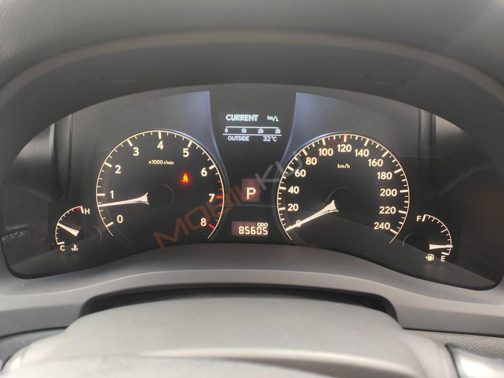 Mobil Lexus RX 2011