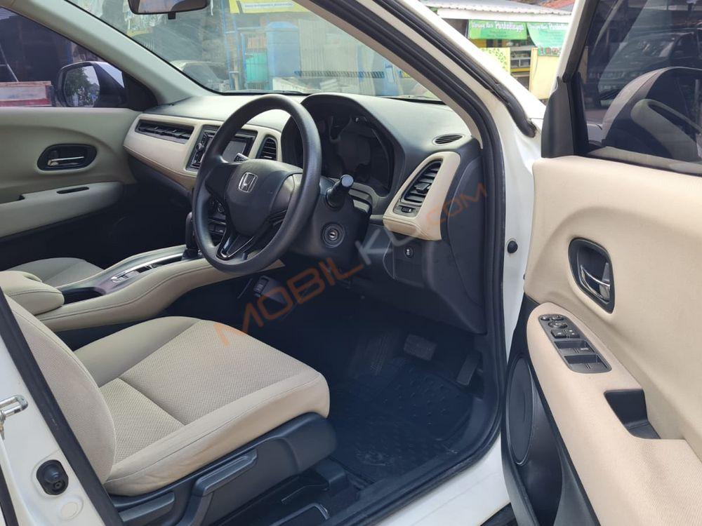 Mobil Honda HR-V 2015