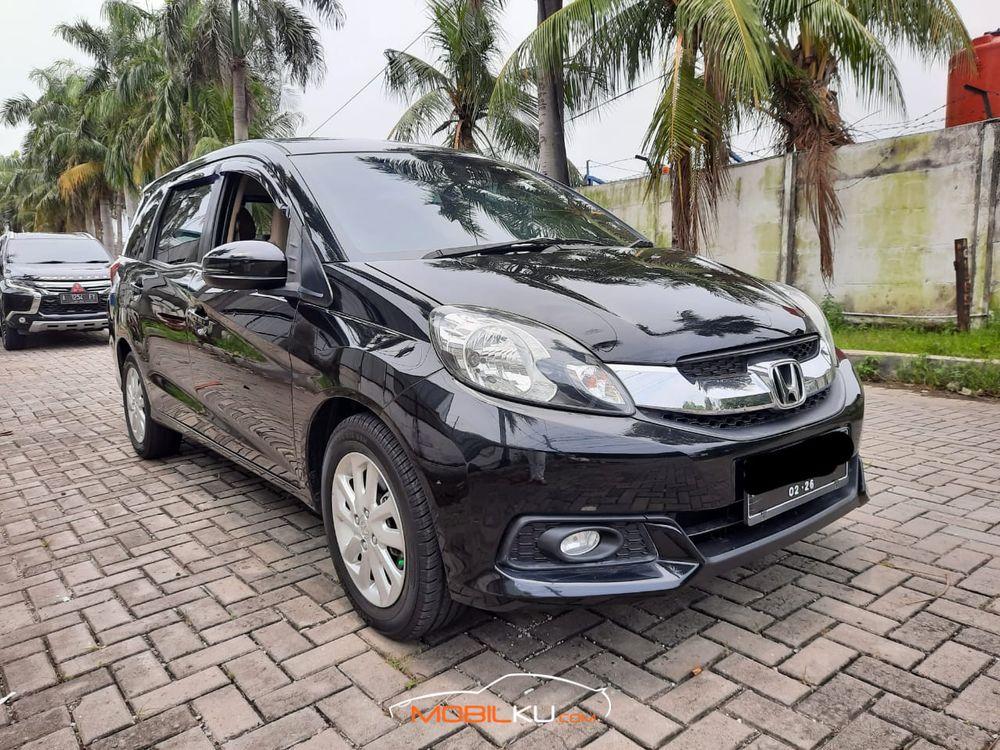 Mobil Honda Mobilio 2016